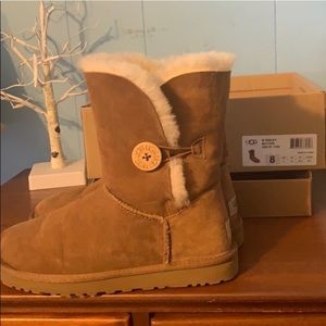 UGG Shoes - BAILEY BUTTON UGGS UGG Shoes - BAILEY BUTTON UGGS